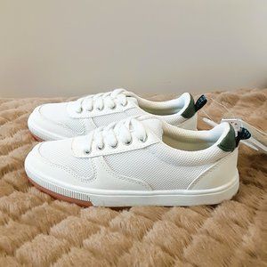 Gymboree Boys White Canvas Sneakers Size 12 Trimmed in Faux Leather